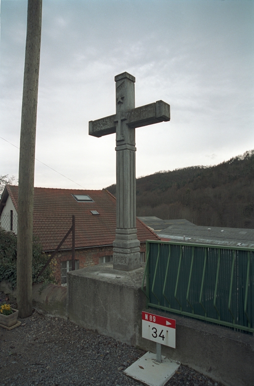 Les croix monumentales du canton de Boën et de la commune de Sail-sous-Couzan