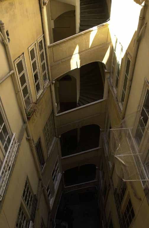 Immeuble dit maison de l'Eglise, puis immeuble à l'enseigne de la Couronne d'Or puis à l'enseigne de l'Espérance