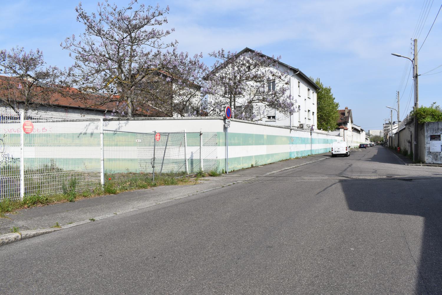 Société Française des Electrodes - Puis Société des Electrodes et Réfractaires Savoie et Carbone Savoie - Actuellement Saint-Gobain Savoie Réfractaires et Tokai Cobex Savoie