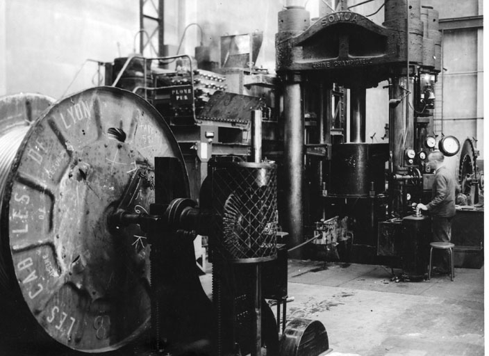 Câblerie dite Compagnie Générale des Câbles de Lyon puis Les câbles de Lyon, manufacture de fils et câbles électriques de la CGE puis Alcatel-Câbles actuellement Nexans