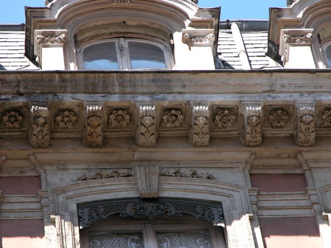 Presbytère immeuble de la paroisse Saint-Nizier