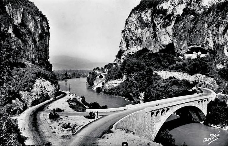 Pont routier de La Balme