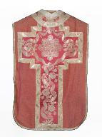 chasuble : ornement rouge