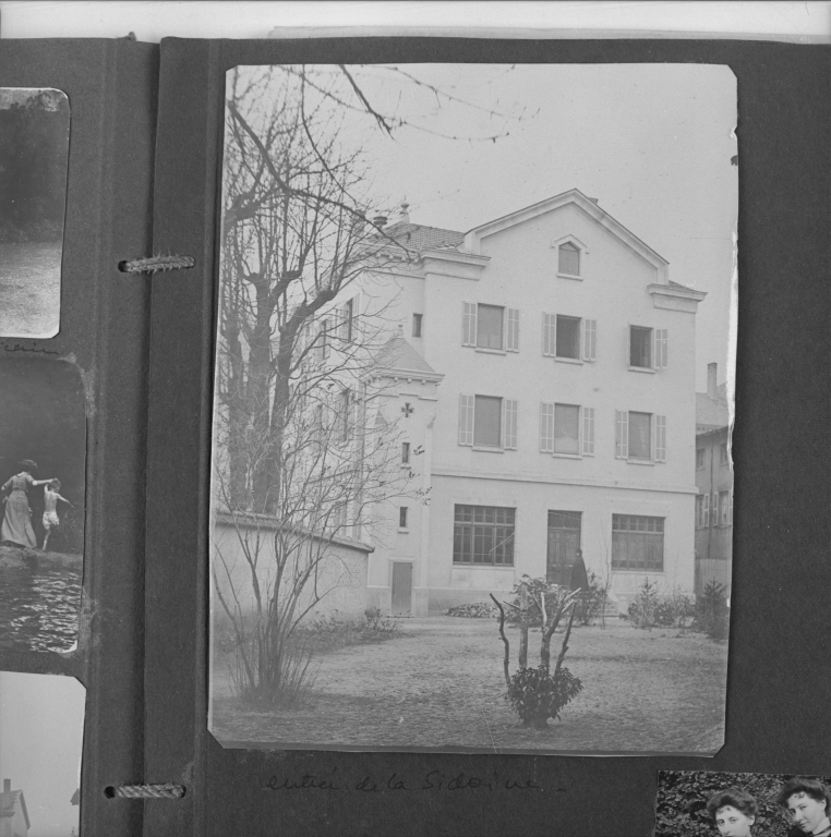 Couvent d'Ursulines, Pensionnat dit Couvent de la Sidoine, actuellement Collège Saint-Joseph