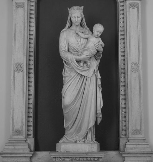 Statue : Vierge à l'enfant