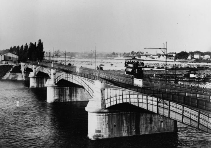 Pont de la Mulatière, actuellement pont autoroutier