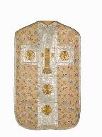 chasuble, étole (non étudiée, manipule, non étudié, voile de calice (non étudié), bourse de corporal (non étudiée)