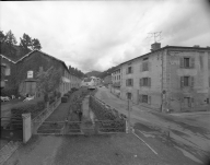 Ensemble des établissements de la Société Générale des eaux minérales de Couzan