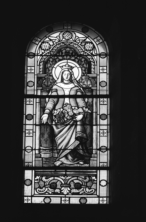 Ensemble de 2 verrières (en pendant, verrière à personnages) : sainte Élisabeth de Hongrie, saint évêque (baies 103, 104)