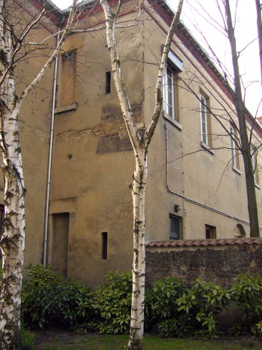 Couvent de la Visitation Sainte-Marie de Fourvière, puis archives centrales des Hospices civils, actuellement hôtel de voyageurs dit Fourvière Hôtel