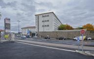 Centre d'apprentissage féminin de Montferrand, puis CET (collège d'enseignement technique) de jeunes filles, actuellement lycée professionnel de Montferrand dit lycée professionnel Marie-Curie