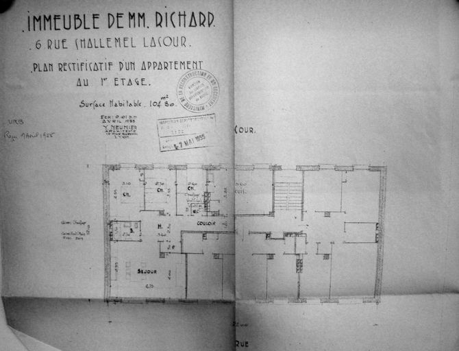 Immeuble, magasin de commerce