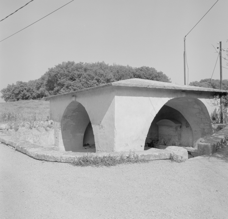 Les lavoirs du canton de Grignan