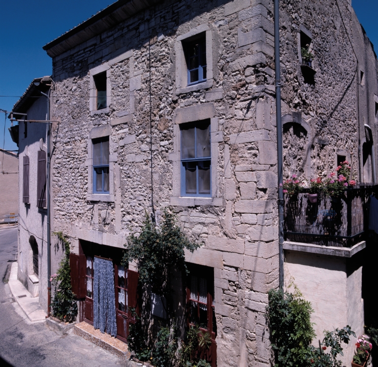 Les maisons de la commune de Chamaret