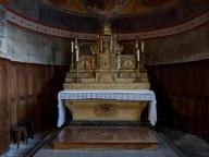 Ensemble du maitre-autel et retable-tabernacle.