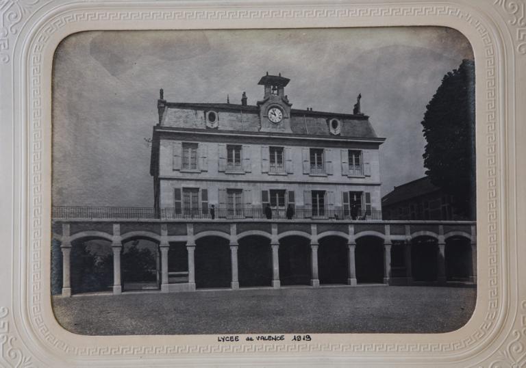 Maison, actuellement pavillon de l'administration du lycée Émile-Loubet (bâtiment A)