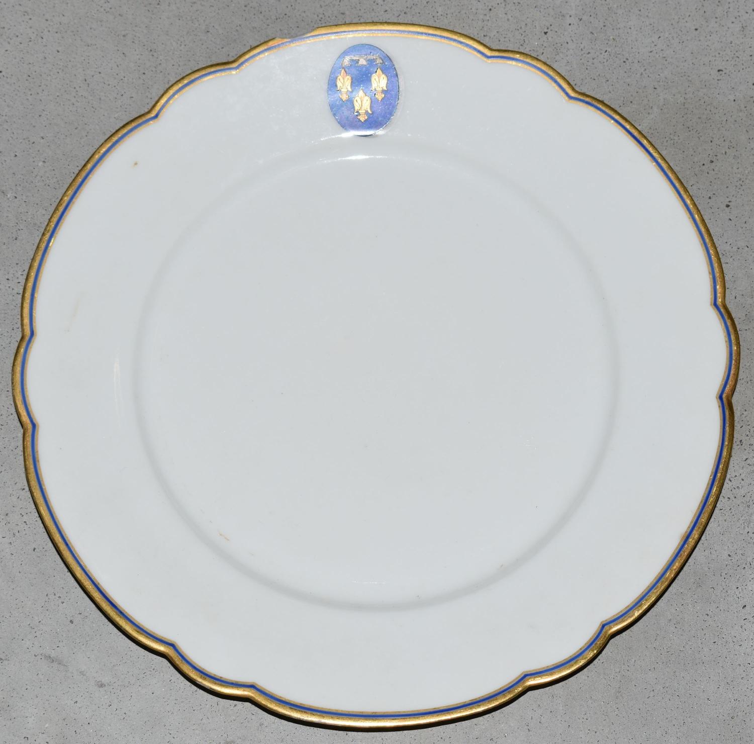 Assiette plate n° 47