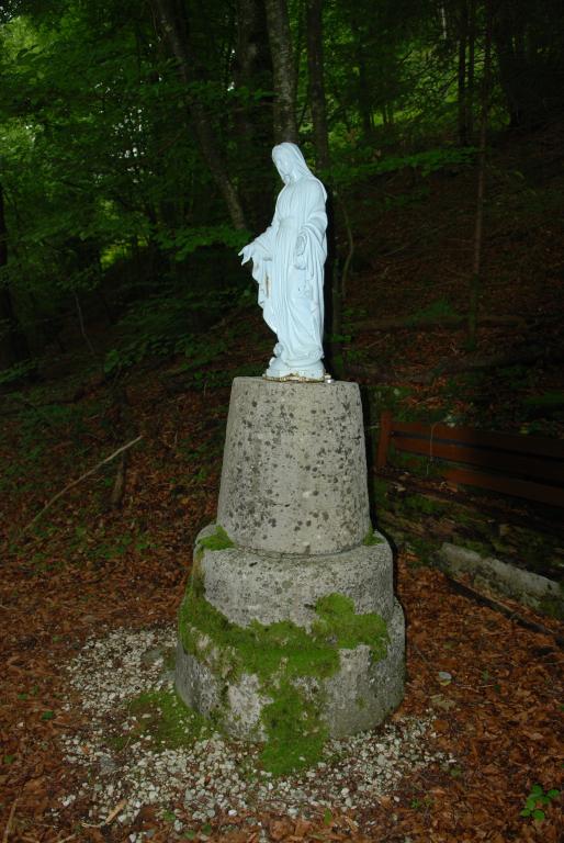 Statue monumentale de la Vierge, dite madone