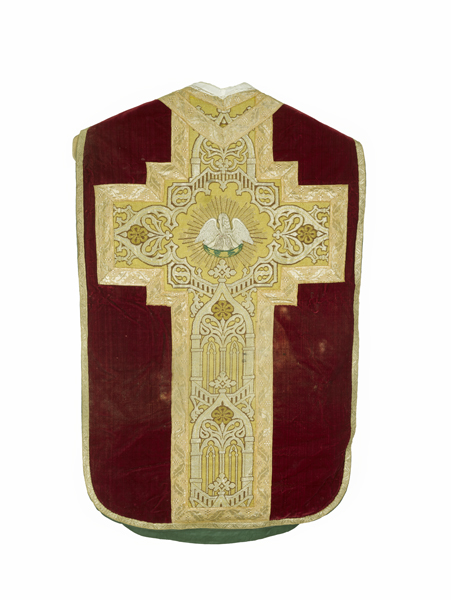 chasuble : ornement rouge