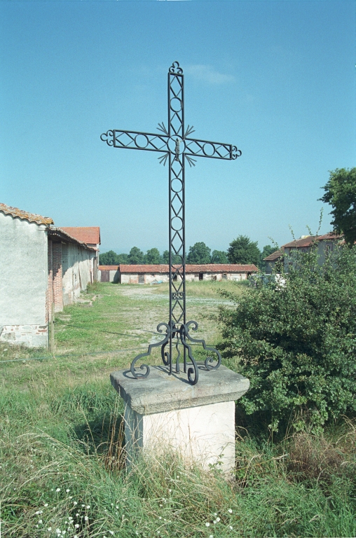 Les croix monumentales du canton de Boën et de la commune de Sail-sous-Couzan