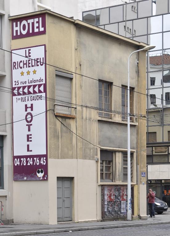 Siège syndical de la CGT Confédération Générale du Travail et de l'Union des Syndicats Confédérés du Rhône