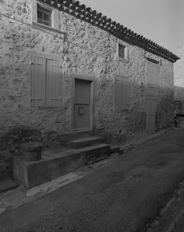 Les maisons et les fermes du canton de Grignan