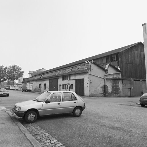 Usine de chaudronnerie des Ateliers de Construction du Rhône Laurent Chevalier puis Grenier puis Paul Dulac et Nas puis entrepôt à charbon Girard actuellement reconversion de la halle dite H7 en pôle numérique