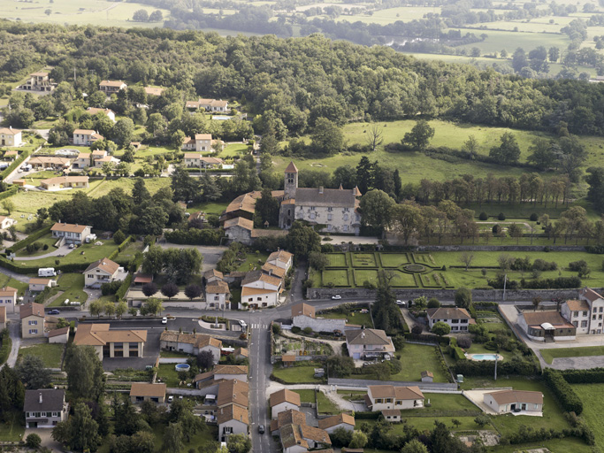 Présentation de la commune de Chalain-d'Uzore