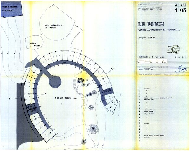 Galerie marchande ; établissement administratif : Centre administratif et commercial le Forum