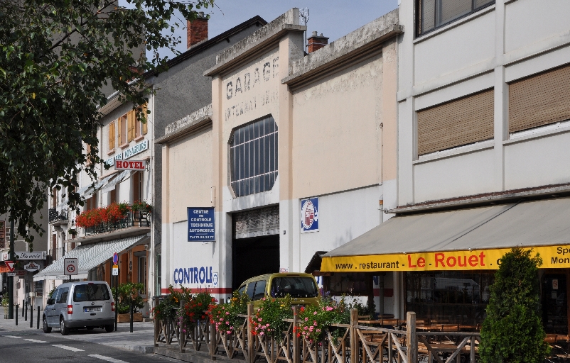 Garage et logements d'ouvriers, dit Pavillon Garage Rivollier, puis logements d'ouvriers et garage de réparation automobile, dit International Garage, puis Garage International, actuellement immeuble, garage et garage de réparation automobile