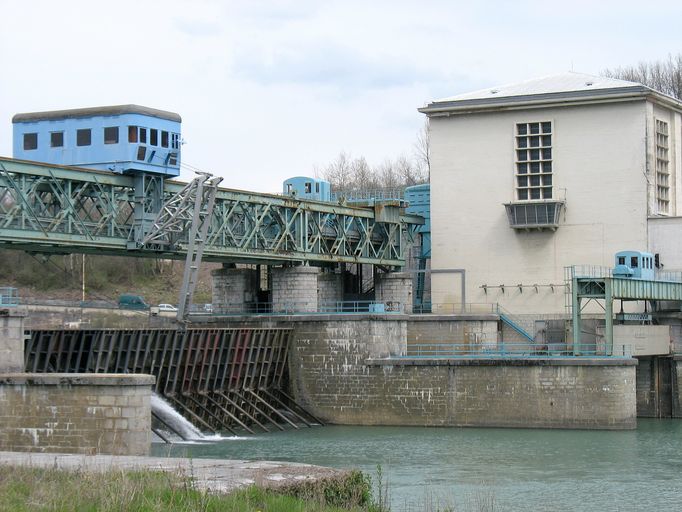 Barrage de Seyssel, centrale hydroélectrique, pont