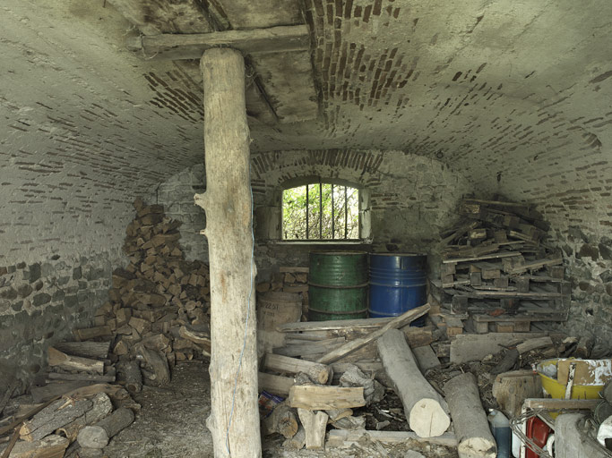 Ferme, dite domaine des Rapeaux ou domaine des Grisons (ancienne maladrerie Saint-Méen ?)