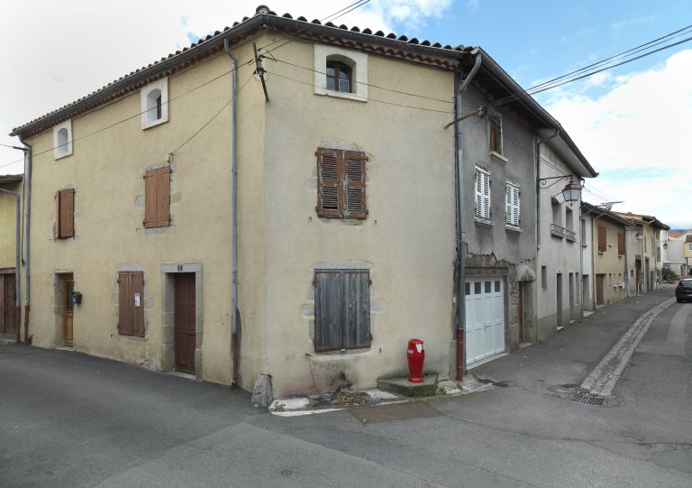 Bourg de Moingt