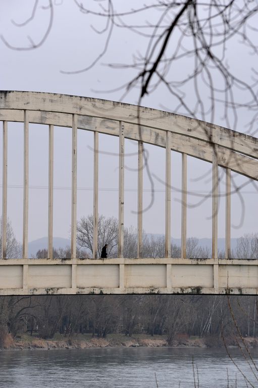 Pont routier de Loyettes