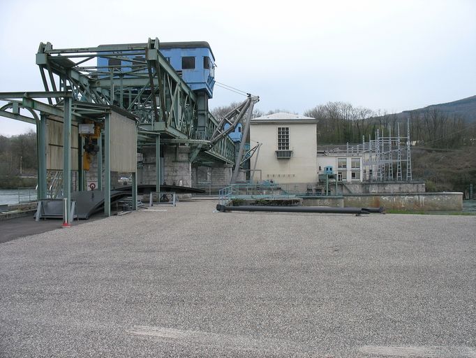 Barrage de Seyssel, centrale hydroélectrique, pont