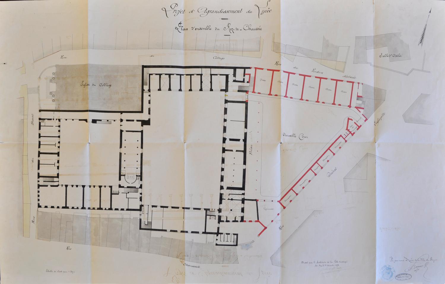 Projet d'agrandissement (1er état, partiellement réalisé) par A. Martin, 1878 : plan d'ensemble, rez-de-chaussée (AD Haute-Loire, 157 O 4-7/1)
