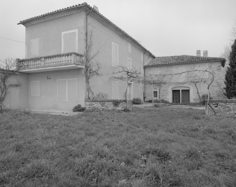 Les maisons et les fermes du canton de Grignan