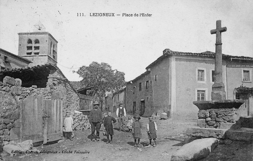 Croix de chemin, dite croix d'Enfer