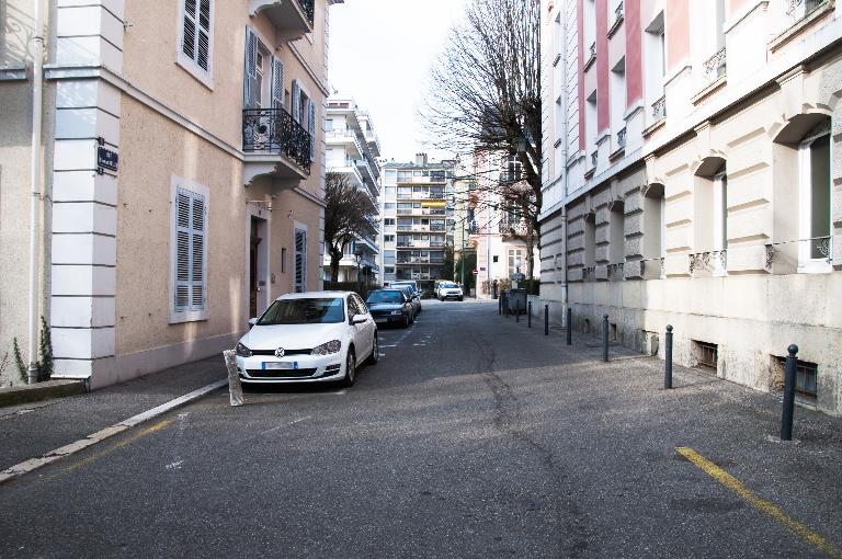 Chemin des Dîmes, puis rue des Dîmes, actuellement rue Charles-Dullin