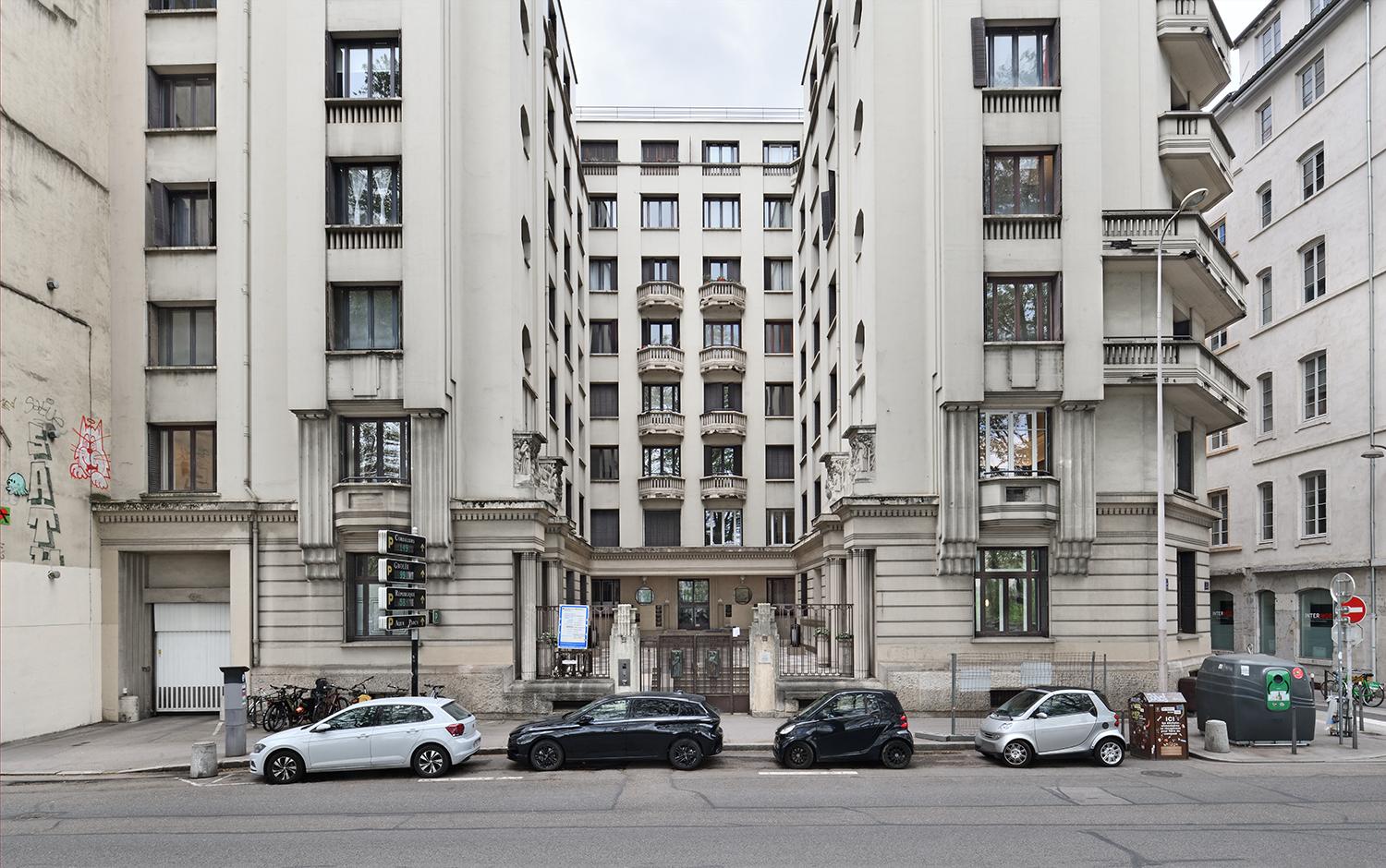 Fabrique de soieries A. Rosset actuellement logements et bureaux