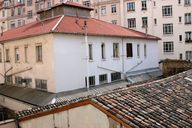 Immeuble sur cour ; entrepôt commercial