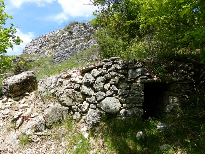 Les cabanes de Barret-de-Lioure