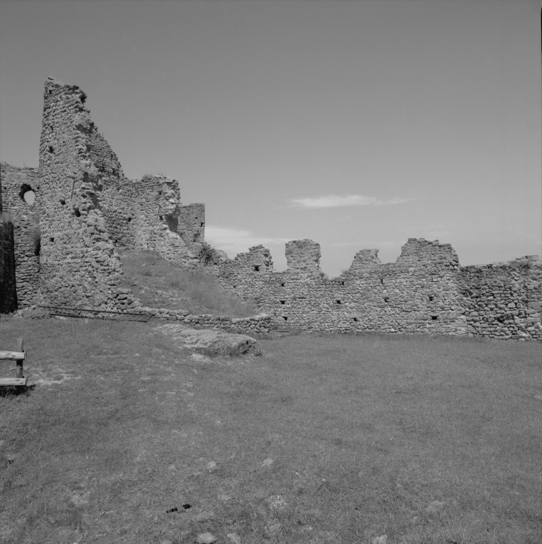 Château fort de Couzan