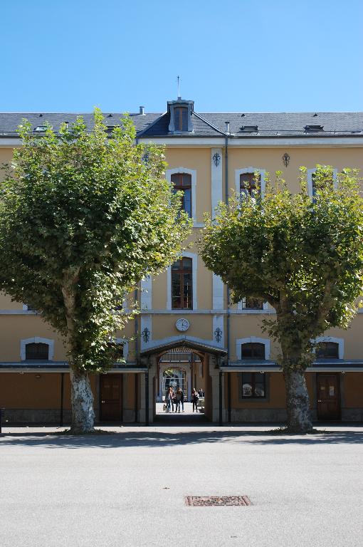 Lycée de garçons, actuellement Lycée Claude-Louis-Berthollet