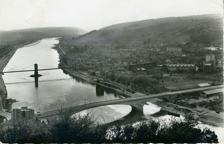 Pont routier de Lattre de Tassigny