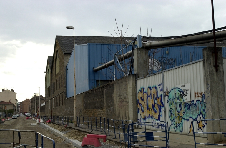 Usine d'instruments de mesure Falcot, Mairet et Cie puis Usine d'embouteillage Sté Guichard-Perrachon-Casino dite les Chais Beaucairois actuellement société Pathé-ciné