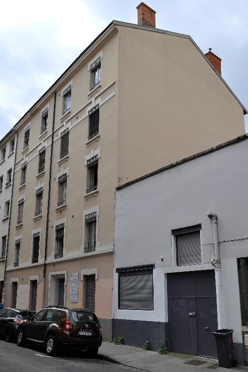 Immeuble de logement économique "Mangini"