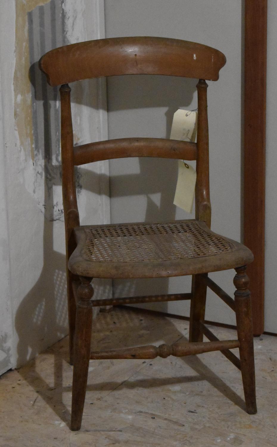 Chaise n°1 d'un ensemble de deux chaises