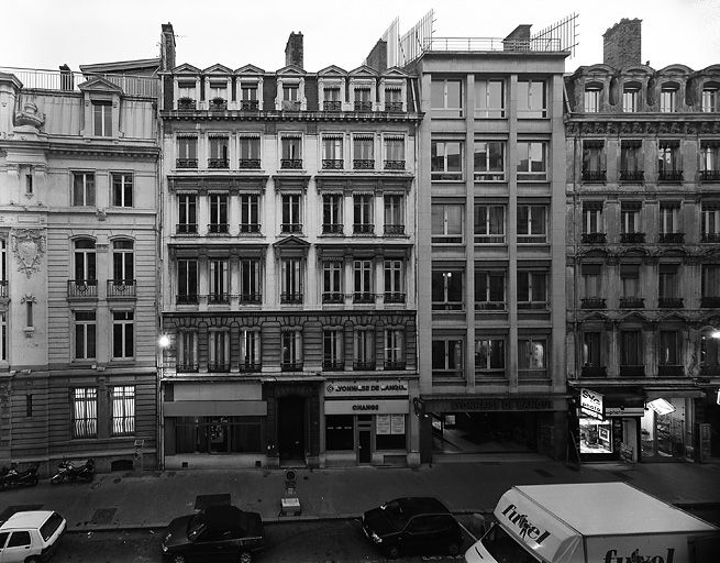 Immeuble, puis église paroissiale Saint-Pierre, puis banque : Lyonnaise de Banque (annexe)