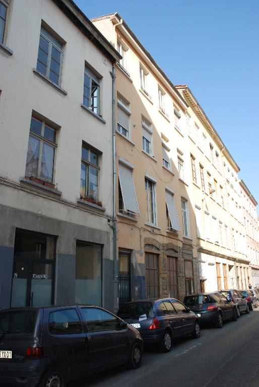 Immeuble-atelier, actuellement immeuble à logements